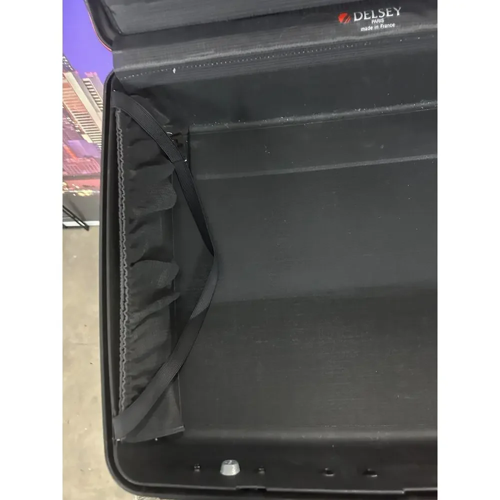Vintage Delsey Club Hardside black Luggage Suitcase 21x16x8